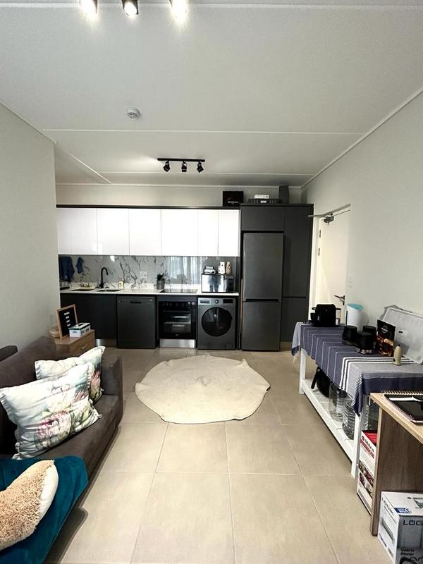 To Let 1 Bedroom Property for Rent in The Huntsman Western Cape